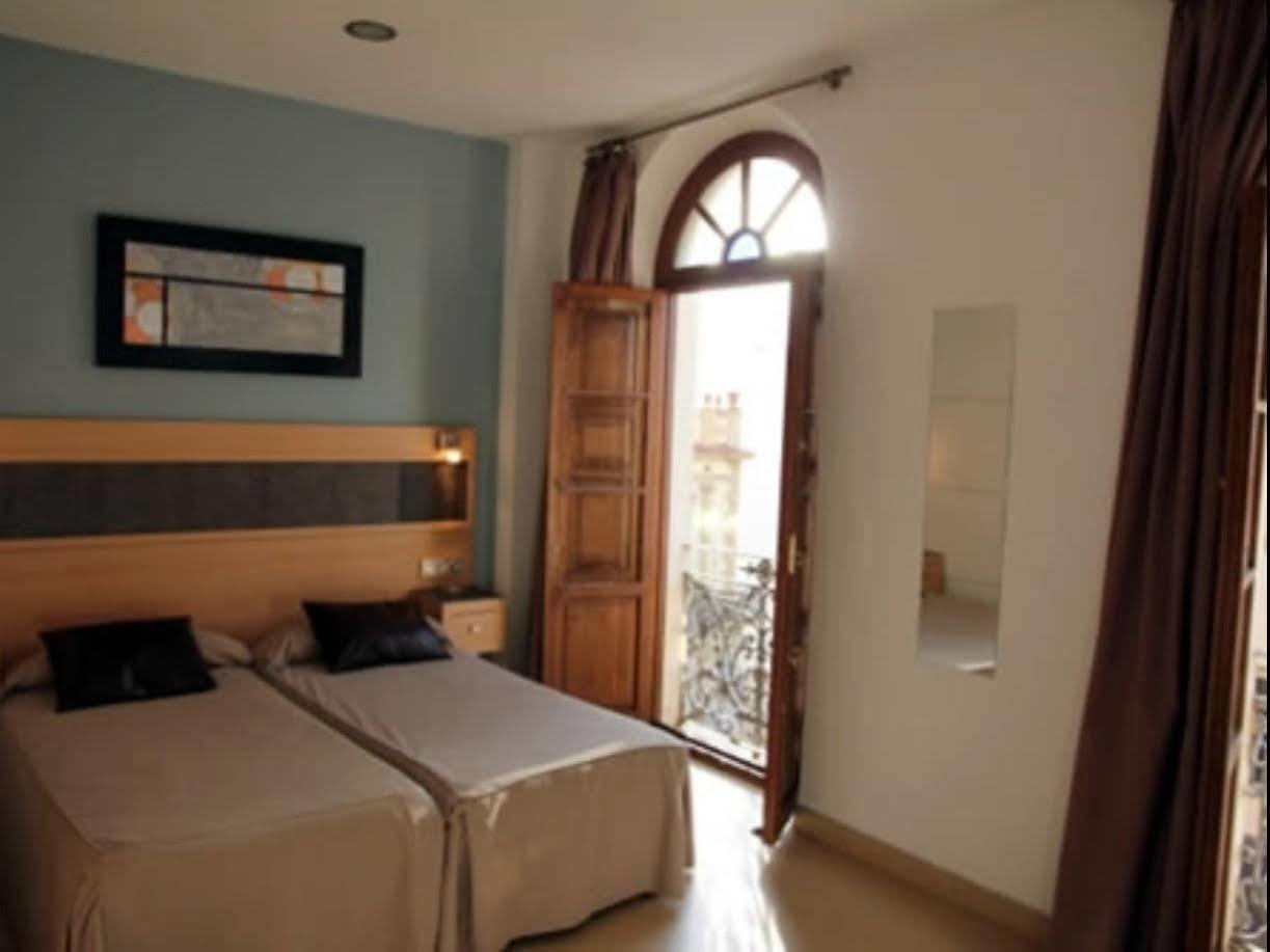 Hostal Plaza Ruiz Ceuta Kültér fotó